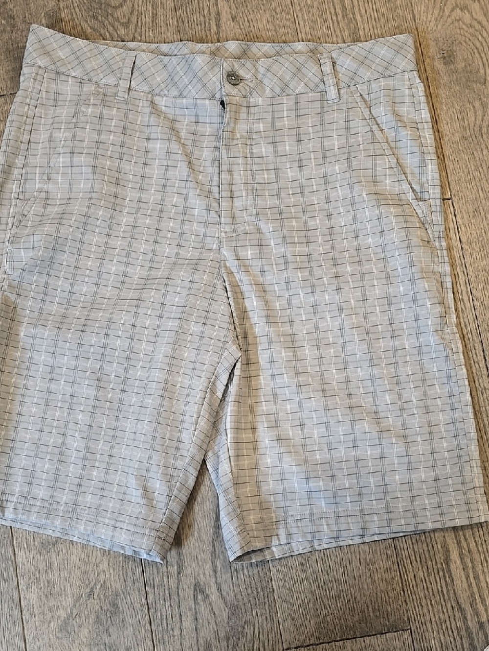 NWOT MENS FILA SPORT GOLF 34 PLAID CHECK CLASSIC SHORT